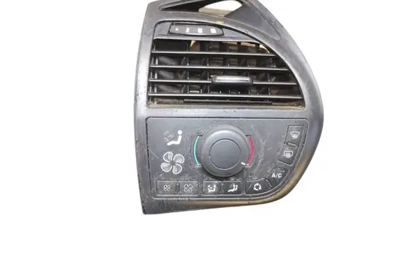 Citroen C4 Grand Picasso Climate control unit 9650868777 A83007400