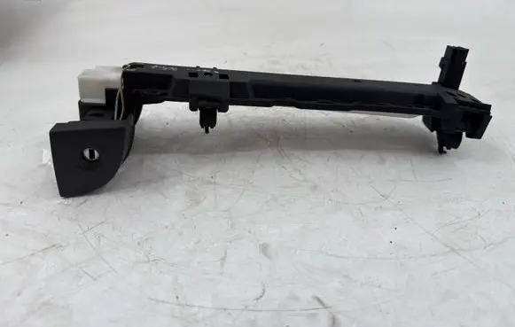 Mercedes-Benz E W211 Glove box lock 2116800184
