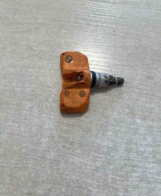 BMW 3 E46 Tire pressure sensor 6752128 600701026