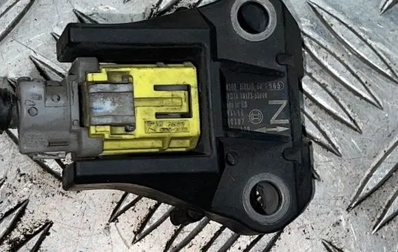 Lexus IS 220D-250-350 Airbag deployment crash/impact sensor 8917353040