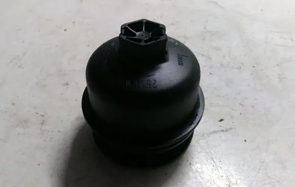 Opel Corsa D Oil filter cover 6790967580