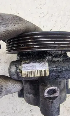Renault Trafic II (X83) Power steering pump 8200024738