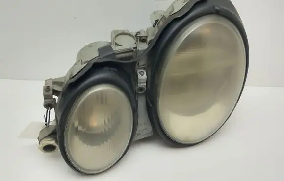 Mercedes-Benz CLK A208 C208 Headlight/headlamp 00745701 147551 14924100