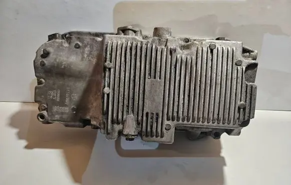 Opel Insignia A Oil sump 55575128 C3229A