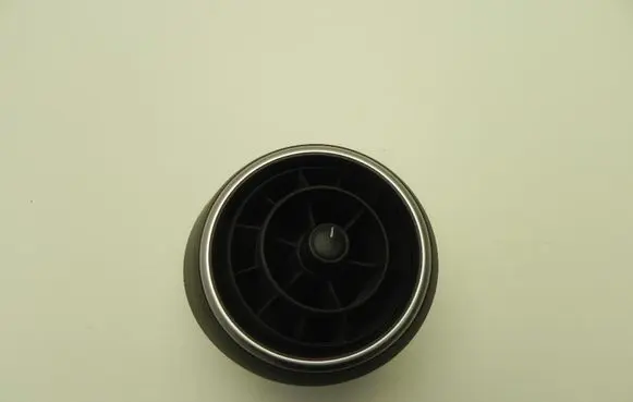 Rear air vent grill