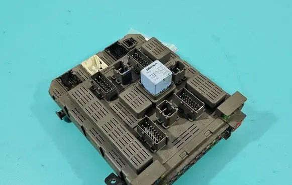 Peugeot 607 Central body control module 9643577180 IMPRK1482778