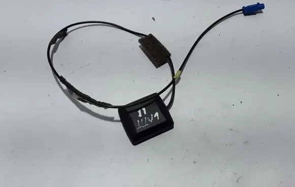 Renault Latitude (L70) Aerial GPS antenna 259750004R