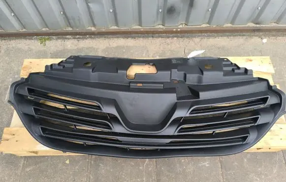 Renault Trafic III (X82) Front bumper upper radiator grill 623108673R