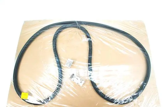 Volkswagen Touran III Front door rubber seal 5TA867913C