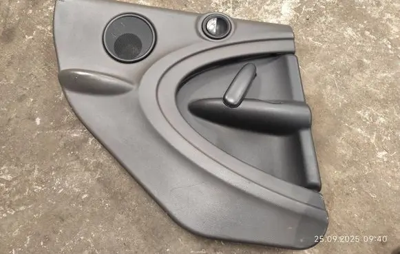 Mini Cooper Countryman R60 Rear door card panel trim 14697410 980075 9803133