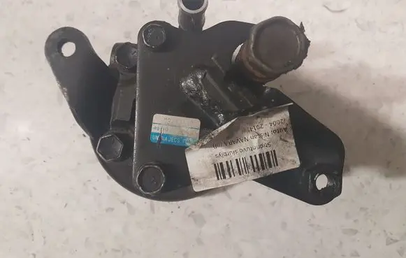 Nissan Navara D22 Power steering pump 03287147 49110