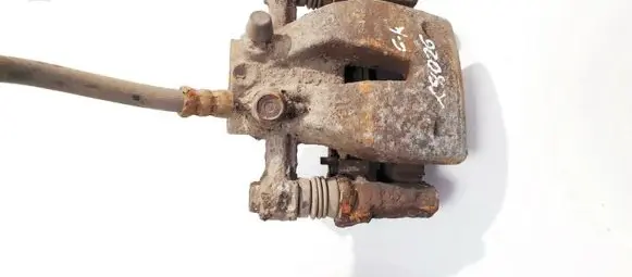 Toyota Corolla Verso AR10 Rear brake caliper y01339