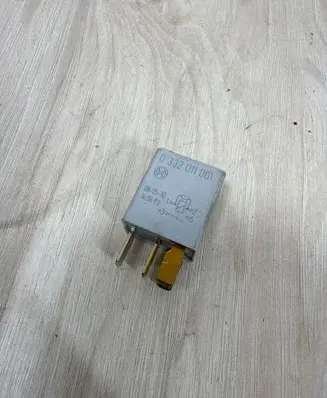 Toyota Corolla Verso AR10 Other relay 9008087019 0332011001