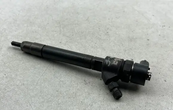 Volvo S80 Fuel injector 0445110298