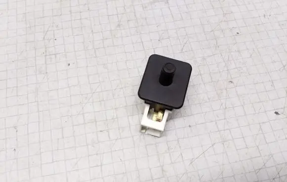 Mercedes-Benz E W211 Sensor 2028209410