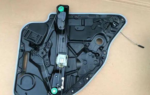 Mercedes-Benz GLC X253 C253 Rear window lifting mechanism without motor A1667230094 A2050047899 A2050058399