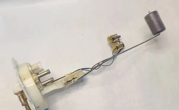 Nissan Pathfinder R50 Fuel level sensor 170424W000