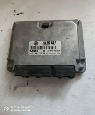 Volkswagen PASSAT B5 Engine control unit/module 038906018P 0281001720 28SA3504