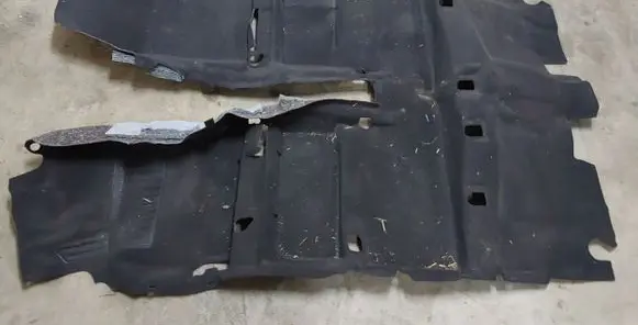 Toyota Auris 150 Interior carpet 5851002820