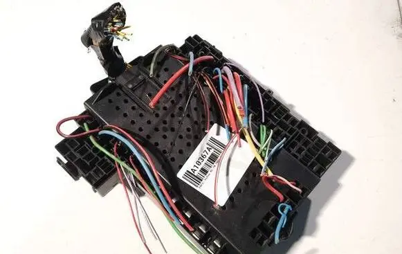 Volvo XC70 Fuse box set 9441582