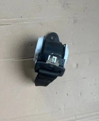 BMW 8 G16 Rear seatbelt 7491740