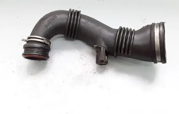Peugeot 5008 Air intake hose/pipe 9687883780