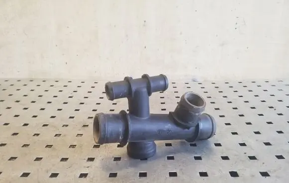 Jaguar XJ X351 Engine coolant pipe/hose
