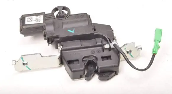 Volvo S90, V90 Seat back rest lock catch 31436463