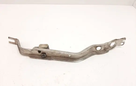 Headlight/headlamp mounting bracket