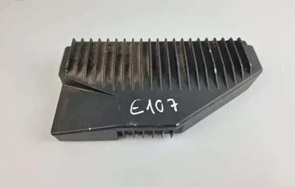 Volvo S80 Sound amplifier 8666630