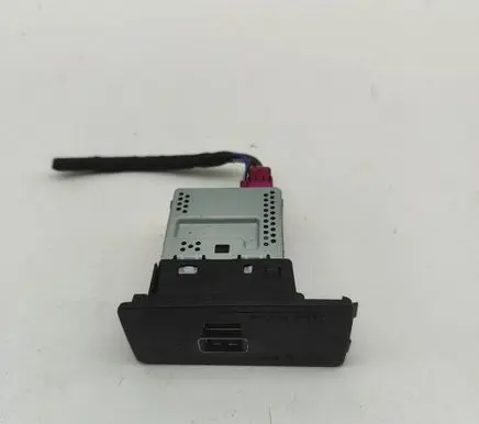 Volvo V60 USB socket connector 31407038