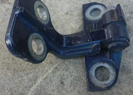 Jaguar XF X250 Rear door lower hinge