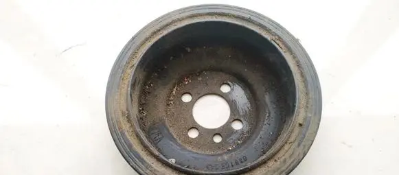 Volkswagen Golf V Crankshaft pulley 03g105243