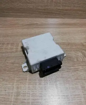 Toyota Avensis T250 Window wiper relay 150696