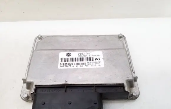 Volkswagen Touareg I Gearbox control unit/module 0AD927755T 5WP22076