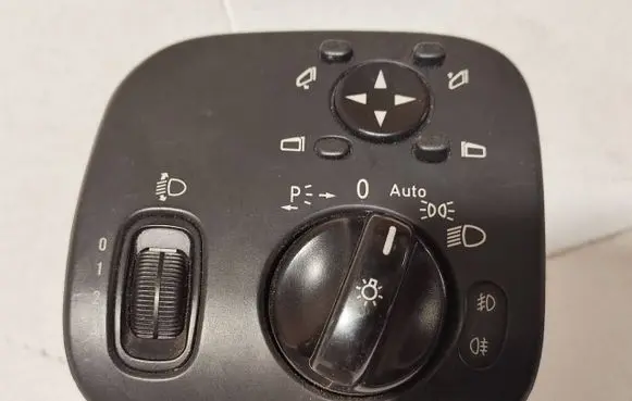 Mercedes-Benz C W203 Light switch A2035451204 34058549 4406574772