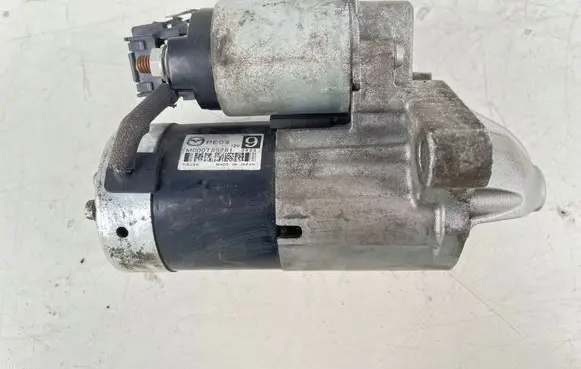 Mazda 5 Starter motor M000T89281