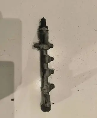 Opel Insignia A Fuel main line pipe 55576177 788609 0445214221