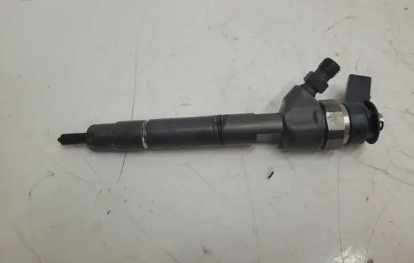 Mercedes-Benz A W169 Fuel injector A6400700787