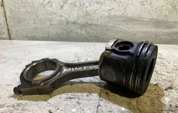 Mazda 6 Piston with connecting rod