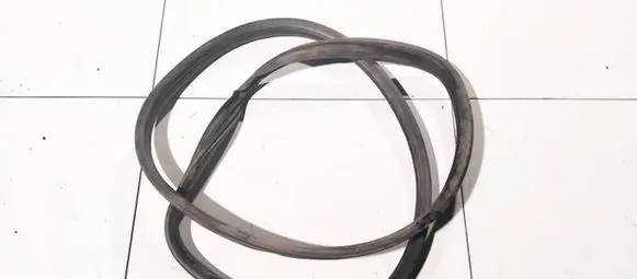 Rubber seal rear door