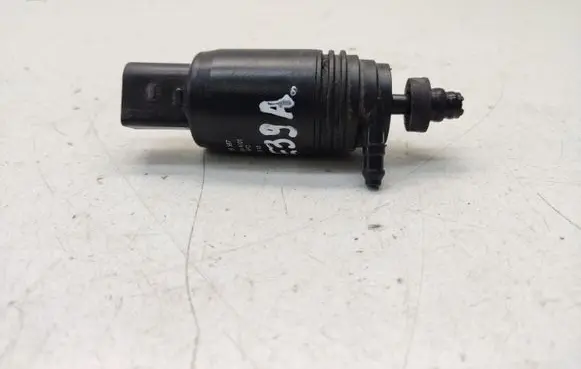 BMW 5 E39 Windscreen/windshield washer pump 7199567 67127199567 23537610