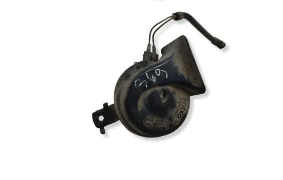 Volkswagen Golf IV Horn signal 