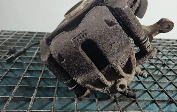 Renault Clio III Front brake caliper IMPRK1387077