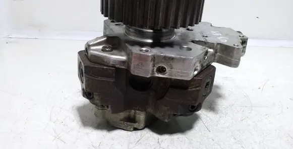 Citroen Xsara Picasso Fuel injection high pressure pump 9651844380
