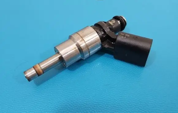 Volkswagen PASSAT B6 Fuel injector 0261500020 IMPRK1578429