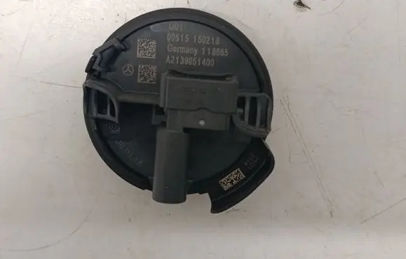 Mercedes-Benz E W213 Airbag deployment crash/impact sensor A2139051400