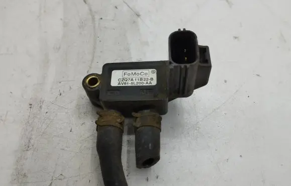 Ford Grand C-MAX Exhaust gas pressure sensor AV615L200AA