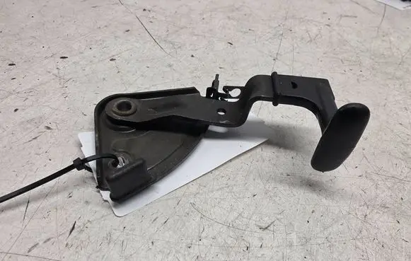 Audi 80 90 B3 Engine bonnet (hood) release handle 