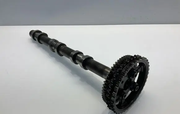Mercedes-Benz E W211 Camshaft A6420503501 6420503501